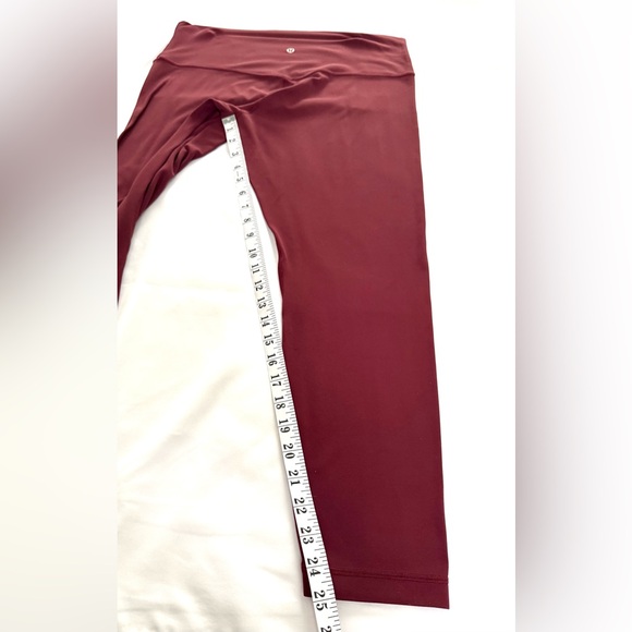 Lululemon Align High-Rise Pant 25"
Red Merlot 14 - Picture 7 of 10